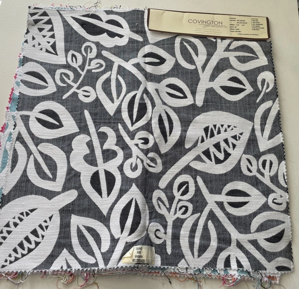 Juego de calor Covington Fabric and Design LLC tapicería cuadrados colorido estampado de hojas Foto 1 de 4