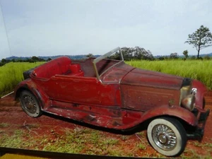 ( DS ) Just pulled out of a dusty barn a Packard Victoria - Picture 1 of 17