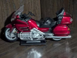 Honda 2010 Gold Wing (Goldwing) Touring Motorcycle 1/12 Scale Model Dark Red - Picture 1 of 3