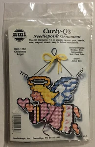 Needlemagic Curly-Q’s Christmas Angel Ornament #1162 - Picture 1 of 2