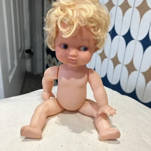 Baby Puppe Mädchen blonde Haare Made in Hong Kong 8 Zoll - Bild 1 von 4