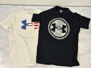 Lot of 2 Boys Under Armour T-shirts Size Medium YM Black White Patriotic T1 - Picture 1 of 6