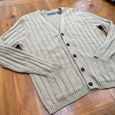 Cárdigan suéter con botones Oscar De La Renta para hombre marrón claro XL cuello en V Foto 1 de 4