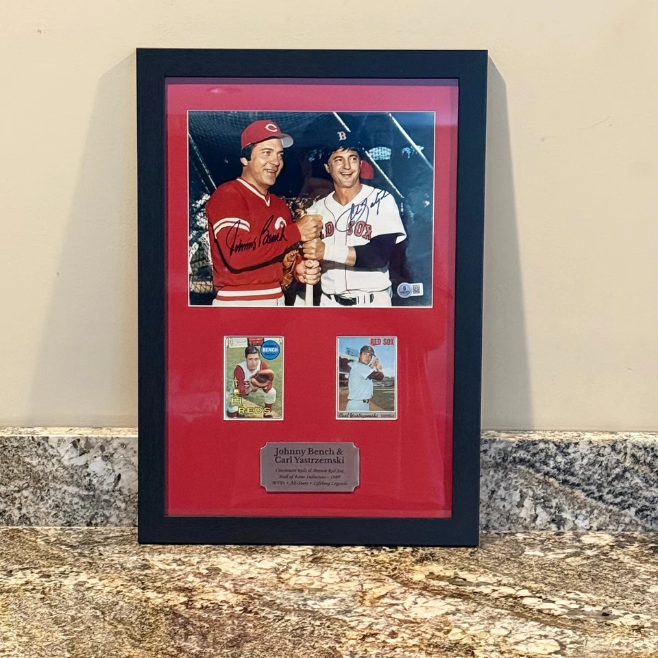 JOHNNY BENCH & CARL YASTRZEMSKI SIGNED PHOTO W/ TOPPS CARDS | BAS HOLOGRAM - Image 1 of 4