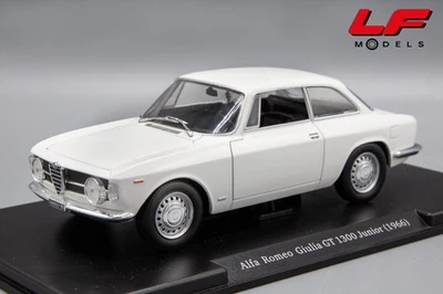 1:24 Alfa Romeo Giulia GT 1300 Junior 1966 - Auto Vintage Collection - Immagine 1 di 4