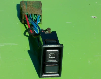 INTERRUPTOR LIMPIAPARABRISAS TRASERO ISUZU TROOPER 84-89 8941204773 OEM TURBO 1.9L 2.2 L4 PICKUP Foto 1 de 4