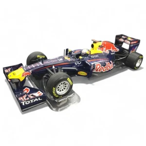 Minichamps Red Bull Racing Renault RB7 2011 S. Vettel New in Box - Picture 1 of 6