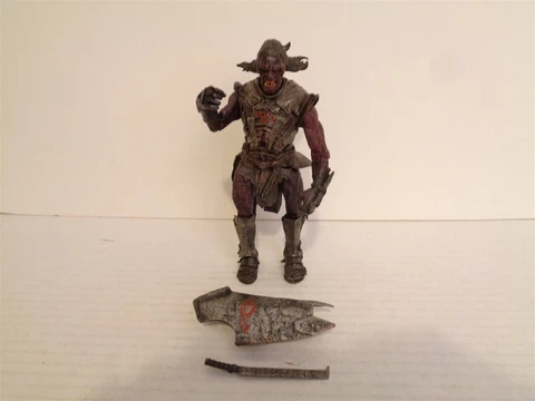 2004 Toy Biz Lord of the Rings Cirith Ungol Uruk-hai Action Figure Complete Cover