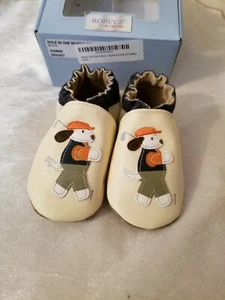 Robeez Shoes Hole in One Bear Cream sizes 0-6, 6-12 & 12-18, 18-24 months - Picture 1 of 5