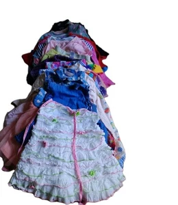Lotto abbigliamento bambina taglia 3t/4T 62 abiti pantaloni gonne scuola giochi mix - Foto 1 di 24