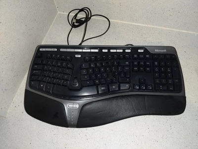 Microsoft KU-0462 Natural Ergonomic Keyboard 4000 for Business - USB (5QH-00001) - Image 1 of 4