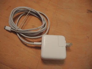 Genuine Apple 30W USB-C Power Adapter Charger MR2A2LL/A Model 1882 w/ Cable - Picture 1 of 4