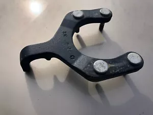 2007-2018 Jeep Wrangler JK OEM Front bumper stock tow hooks - Foto 1 di 1