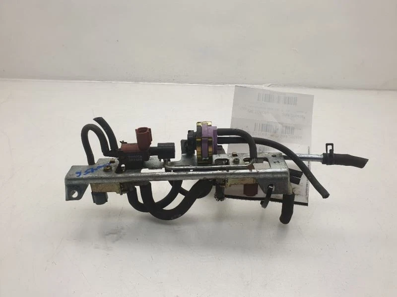 Juego de válvulas de control de emisiones Toyota Avalon 98 99 25701-20061 Foto 1 de 4