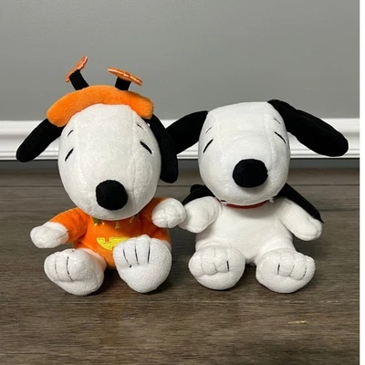 Hallmark Peanuts Snoopy Halloween Plush Set Pumpkin Bat Stuffed Animal - Image 1 of 4