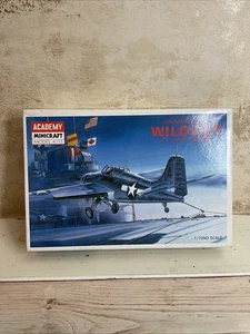 ACADEMY MINICRAFT Grumman F4F-4 WILDCAT U.S. Navy Fighter. #1650, 1:72 - Picture 1 of 2