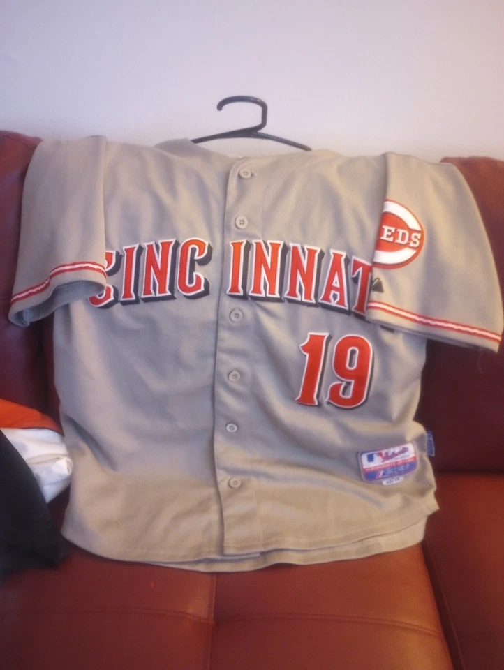 Cincinnati reds joey votto jersey Large  - Image 1 of 2
