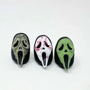 NECA Ultimate 3 Ghost Face Loose Head Only - Scream Horror Movie Accessory - Picture 1 of 3