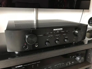 Marantz PM5005 Stereo amplifier and remote control - Bild 1 von 6