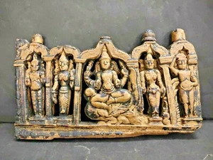 RARE OLD ANTIQUE HAND CARVED HINDU RELIGIOUS GOD WOODEN PANEL, COLLECTIBLE - Afbeelding 1 van 12