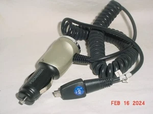 CLASSIC SAMSUNG GALAXY CAR CHARGER WIRE RETRACTABLE IGO 3 FEET LONG CABLE TESTED - Picture 1 of 4