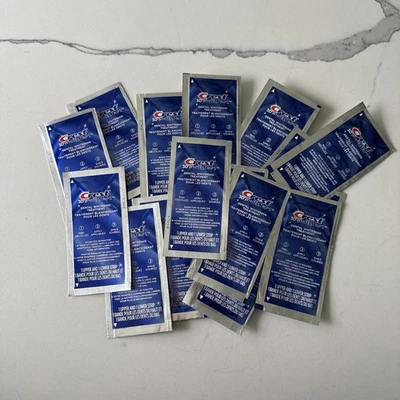 Crest AGE RENEW 3D Whitestrips - 25 sealed packs - brand new  No Box. Exp 2027 - Image 1 of 3