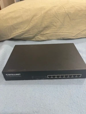 Intellinet 8-Port Ethernet PoE+ Desktop Gigabit Switch - Model 560641  - Image 1 of 3