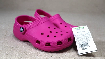 Crocs Niños’ Zapatos Rosa Clásicos Zuecos, Zapatos para Agua, Zapatos Sin Cordones Talla J1 Foto 1 de 4
