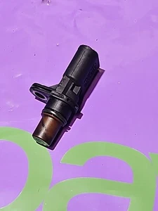 Camshaft Position Sensor for Audi Seat Skoda VW 1.8 2.0 3.0 06C905163B OEam - Picture 1 of 3