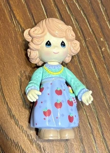 PRECIOUS MOMENTS 2003 MINI PVC GIRL MOVEABLE ARMS AND HEAD - Picture 1 of 3