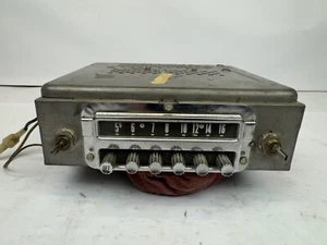 1955 Ford Original AM Radio — 64D532540 - Foto 1 di 10