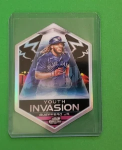 2022 Topps Cosmic Chrome VLADIMIR GUERRERO JR. YOUTH INVASION DIE CUT YI-15 SSP - Foto 1 di 2