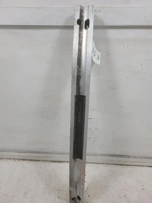 Refuerzo de parachoques trasero Toyota Highlander 2001-2003 52171-48080 Foto 1 de 4