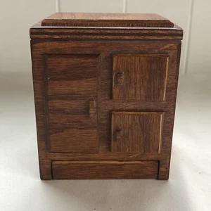 Mueble alemán para casa de muñecas - Armario - Las puertas no se abren - Imagen 1 de 9