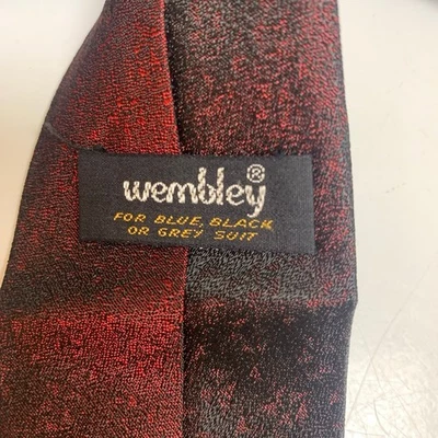 Albert Nipton Red - Image 1 of 4