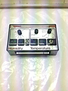 LIEBERT H11T12 HUMIDITY TEMPERATURE CONTROLLER - Picture 1 of 5