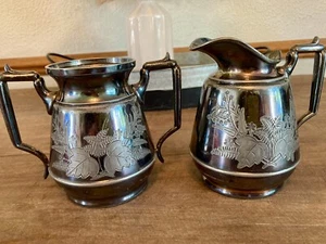 Set Meriden B Company Sugar Creamer Silver Plate Set Fall Engraving - Picture 1 of 9