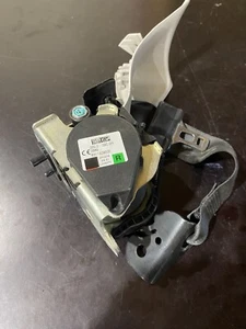 2016 MERCEDES E CLASS E220 W213 REAR DRIVER SIDE SEAT BELT 631150900E - Picture 1 of 8
