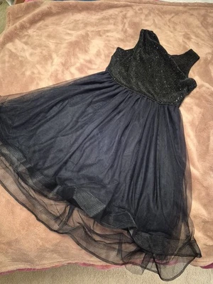Nuevo sin etiquetas Vestido Kensie Niña Negro Lentejuelas Malla Talla 14 Niñas Foto 1 de 4