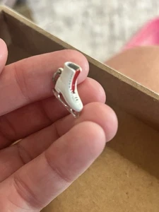 Ice Skate Charm - Picture 1 of 3