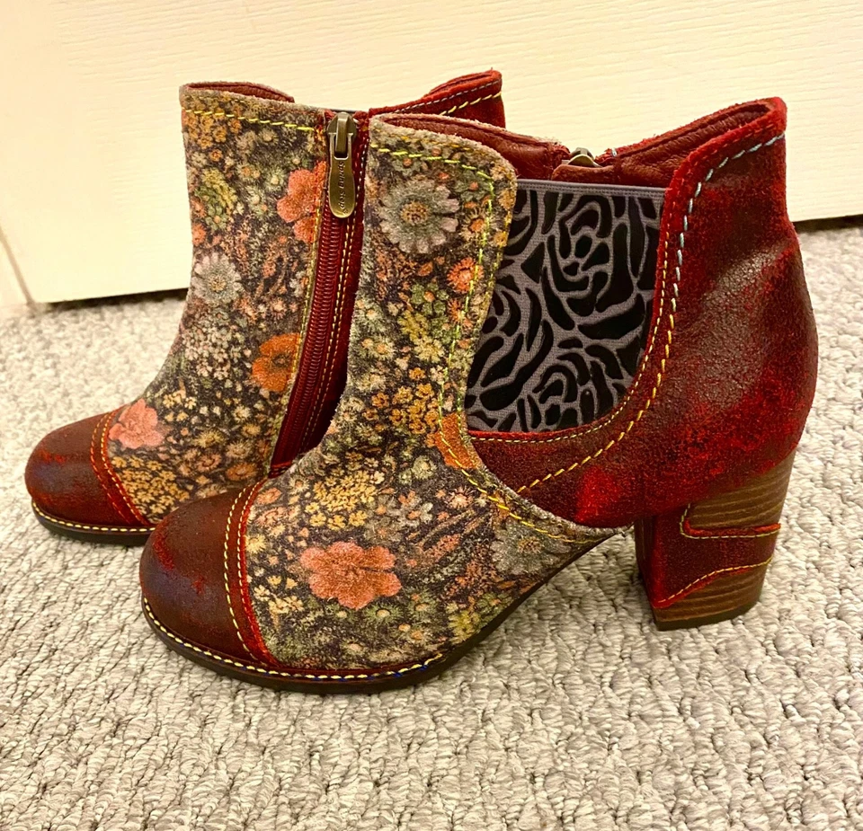 NEW: L'Artiste by Spring Step, Unique hand-painted design in red floral EU37 - Image 1 of 4