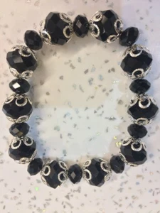 Black Glass Stretch Bracelet Brand New XMAS PRESENT WOMANS/GIRLS - Picture 1 of 2