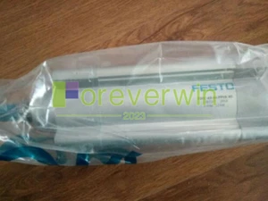 1 Stück Neu für Festo DSBC-63-80-PPVA-N3 1383581 Zylinder - Bild 1 von 2