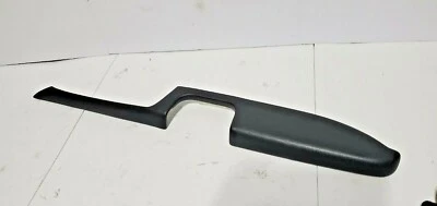 Suzuki Kizashi 2010-13 pasajero derecho puerta delantera reposabrazos cuero  Foto 1 de 4