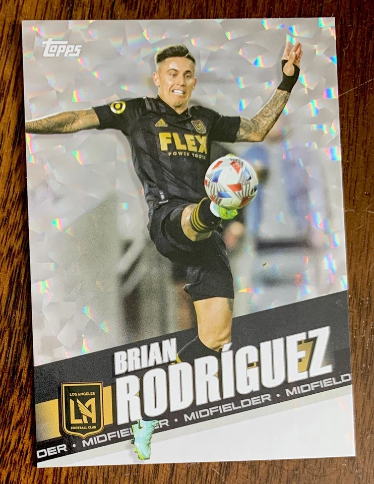 2022 MLS Topps Chrome #156 Brian Rodriguez - LAFC - Cracked ice - Man. Defect - Image 1 of 3