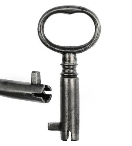 Antique Key - UNUSUAL Padlock Key 1⅞" - Slotted Tip - ref.k644 Cover