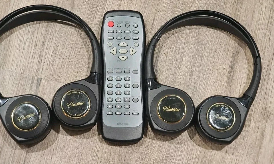 2015-17 ESCALADE PLATINUM CONJUNTO DE ENTRETENIMIENTO TRASERO AURICULARES REMOTOS PRC307LTXXA1 Foto 1 de 4