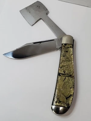 Vintage 1930s Imperial Providence, R.I. Folding Hatchet / Knife - Image 1 of 4