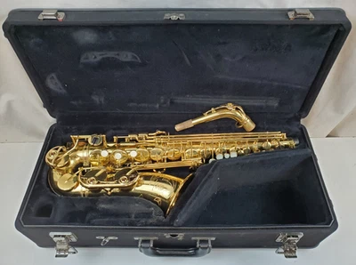 YAMAHA JAPAN YAS-62II PROFESSONAL Eb ALTO SAXOPHONE GOLD LACQUER WITH G1 NECK - Image 1 of 4