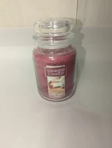 Yankee Candle Large 22 oz. Jar - Home Sweet Home NEW Original Scent FREE SHIPP - Picture 1 of 4